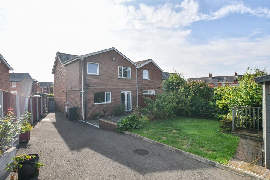 125 Seaview Drive