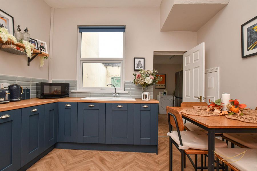 59 Ballygomartin Road 59 Ballygomartin Road