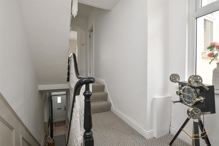 59 Ballygomartin Road 59 Ballygomartin Road