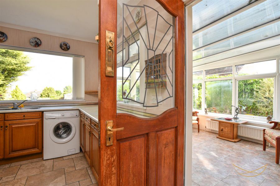 4 Lyndhurst Drive