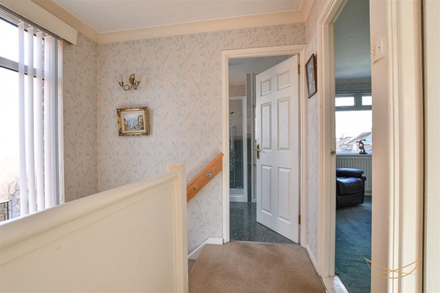 4 Lyndhurst Drive