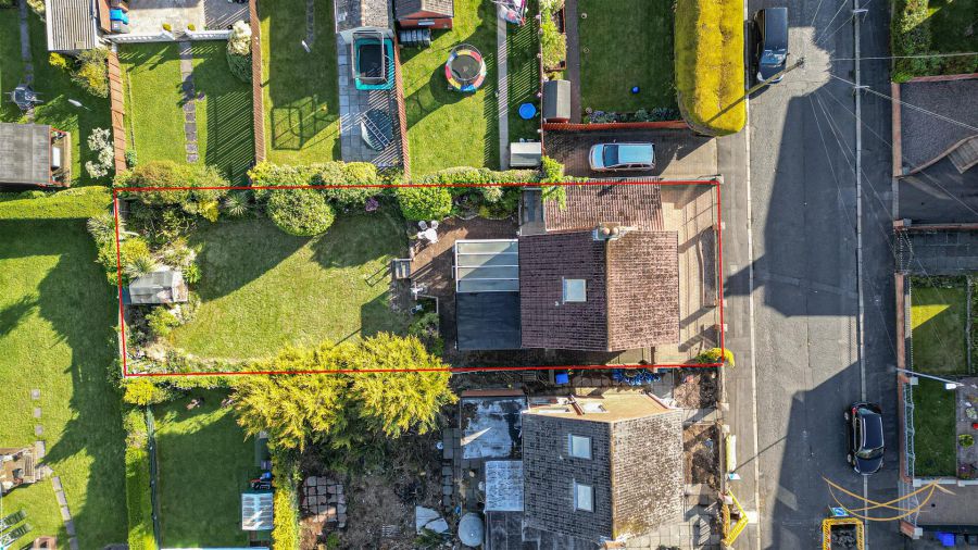 4 Lyndhurst Drive