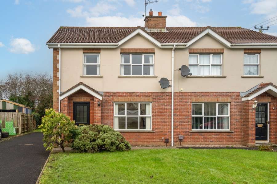 36 Castlegrange Park, strabane, BT82 9WB