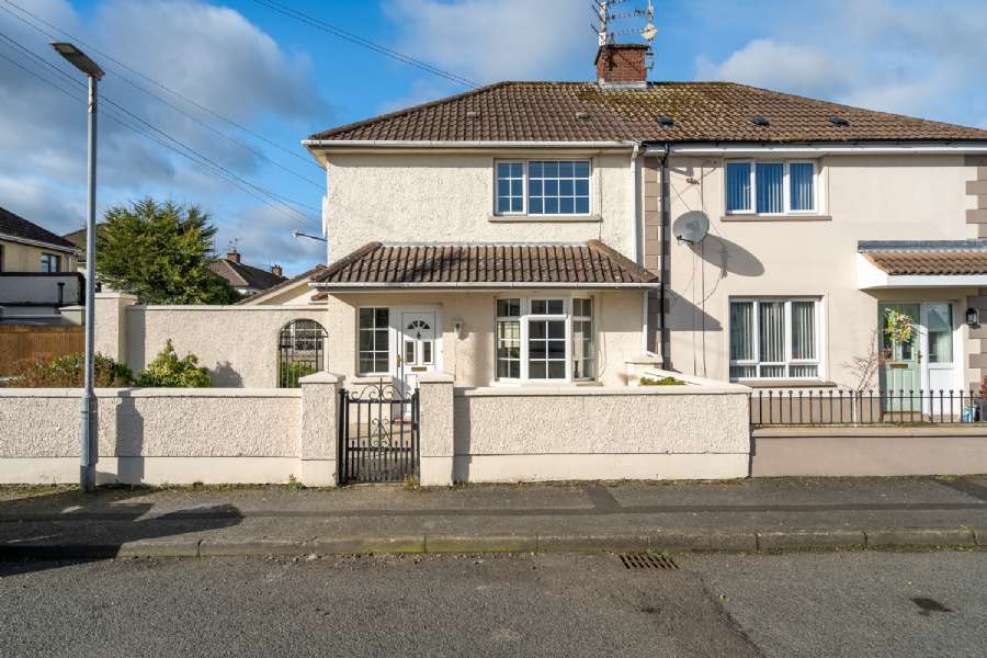 8 Pearse Gardens