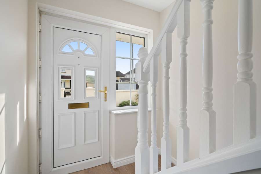 8 Pearse Gardens
