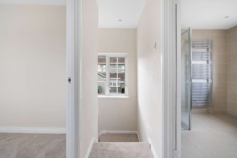 8 Pearse Gardens