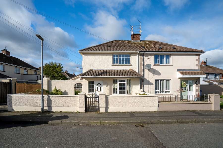 8 Pearse Gardens