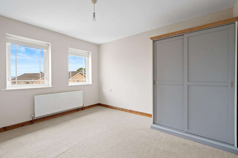 10 Danton Manor