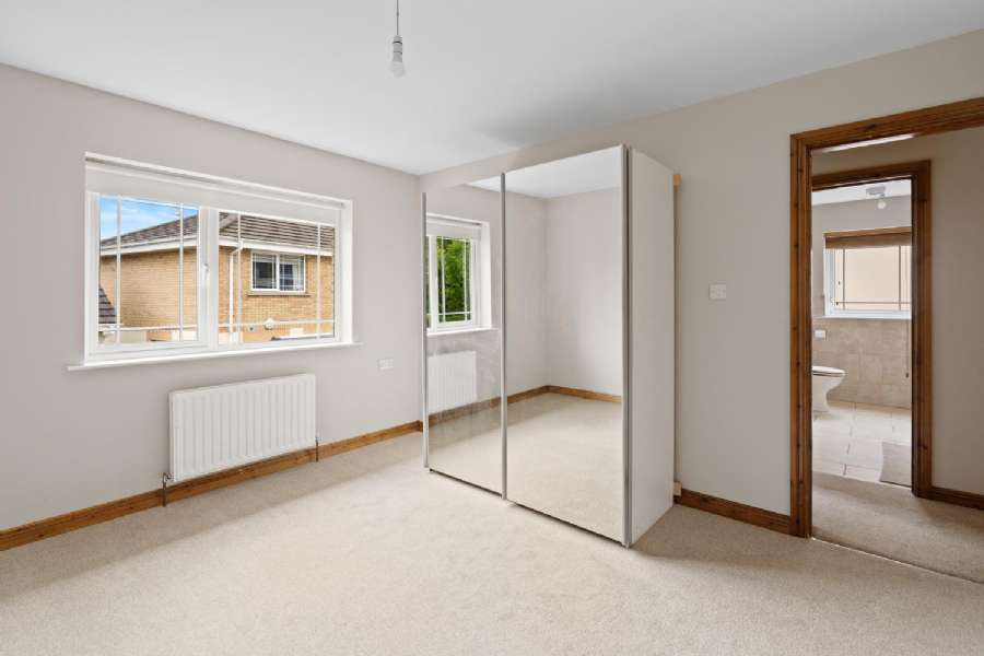 10 Danton Manor