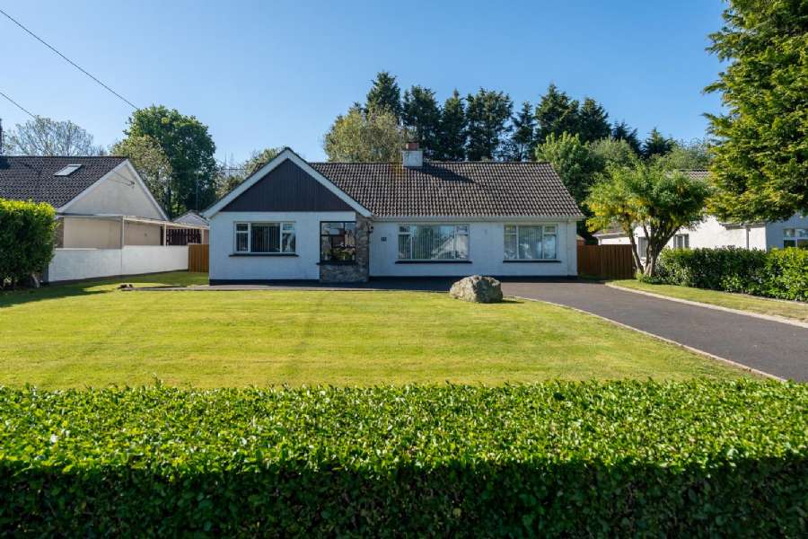 11 Ashgrove Park