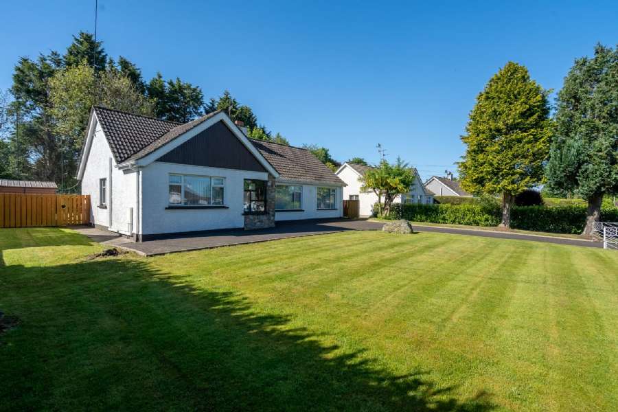 11 Ashgrove Park