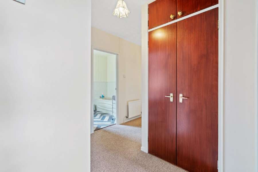 3 Castle Avenue 3 Castle Avenue