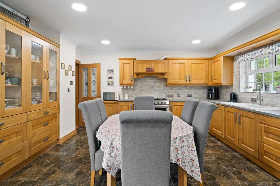 85 Fyfin Road