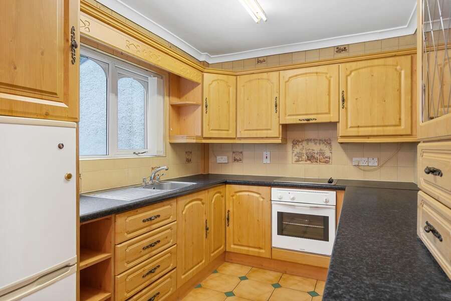 25 Melmount Villas