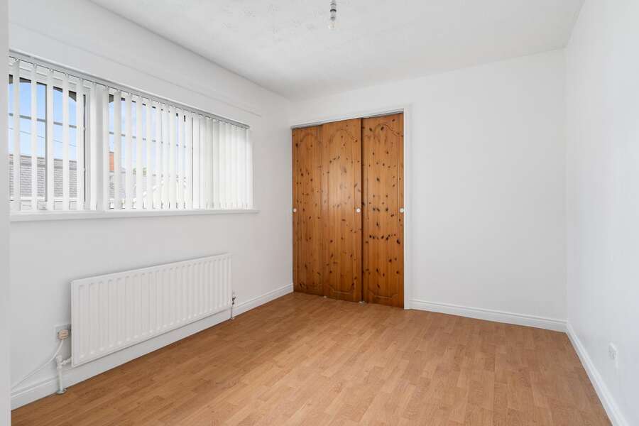 25 Melmount Villas