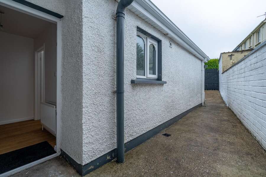25 Melmount Villas