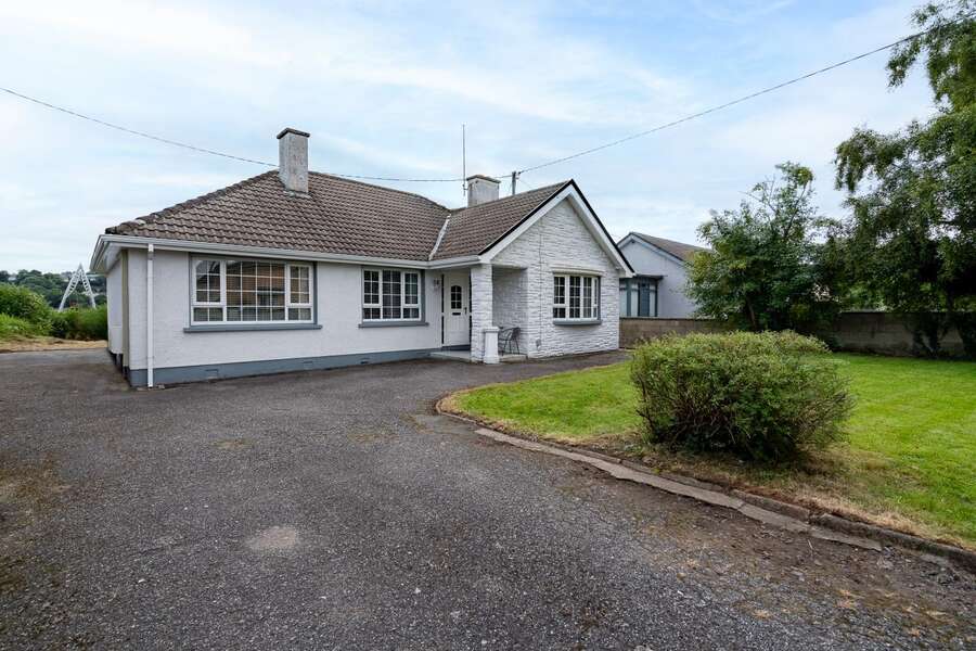 64 Ballycolman Avenue