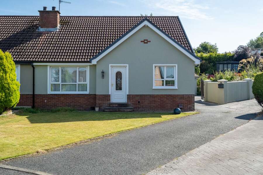 10 Ballee Grove