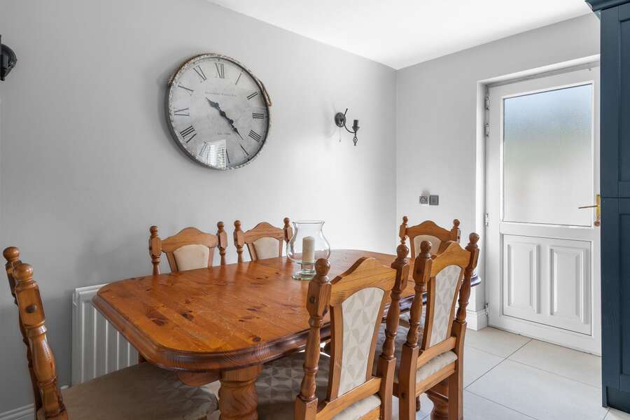 10 Ballee Grove