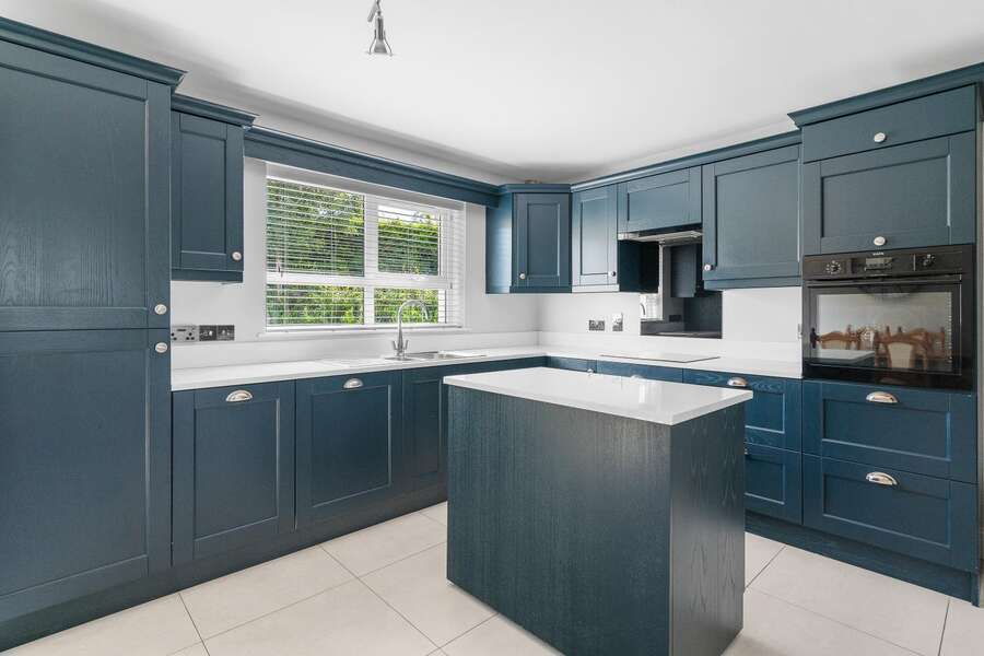 10 Ballee Grove