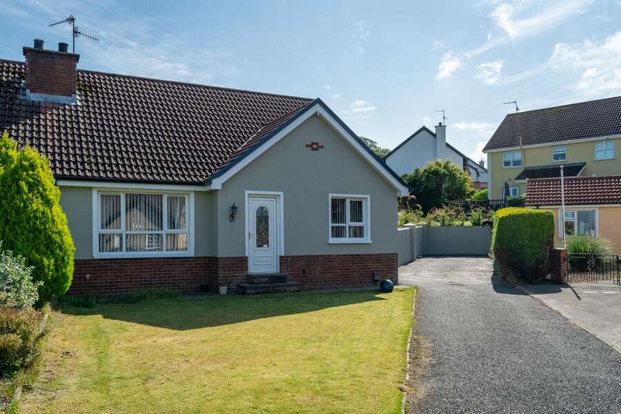 10 Ballee Grove