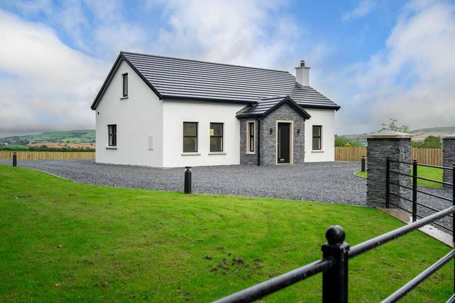 15 Killyclooney Road