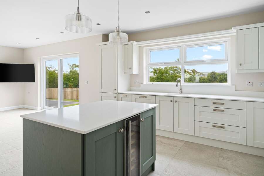 15 Killyclooney Road