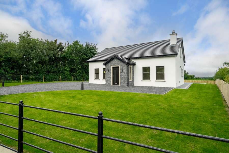 15 Killyclooney Road