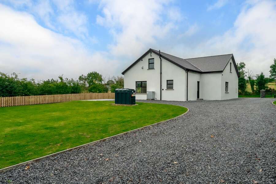 15 Killyclooney Road