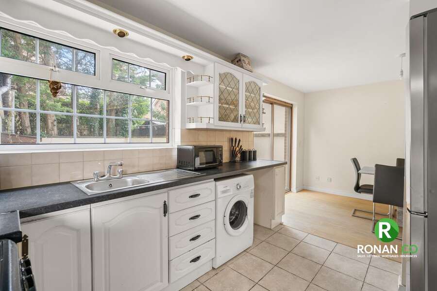 49 Glenside