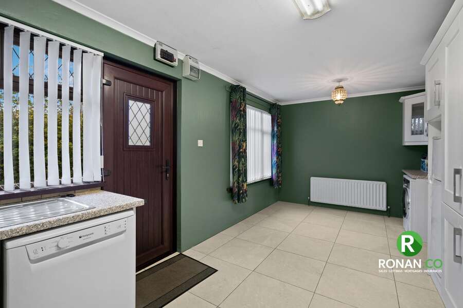 18 Liscurry Gardens