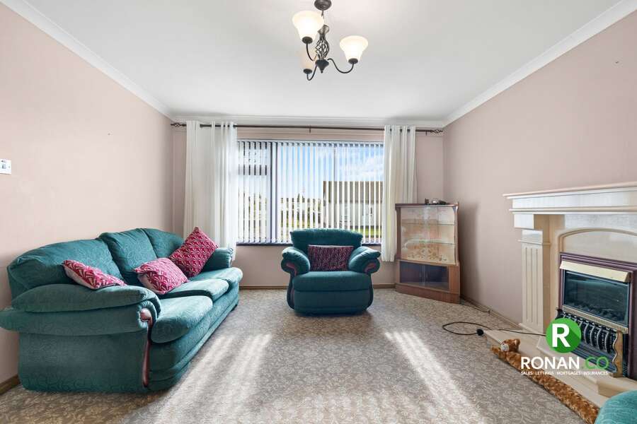 18 Liscurry Gardens
