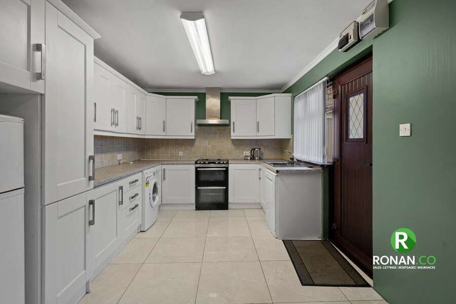 18 Liscurry Gardens