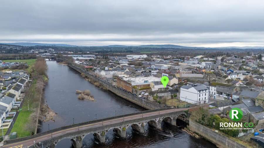 Tru Glory, 50 Main Street