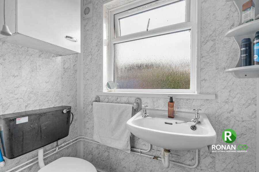 19 Beechmount Avenue