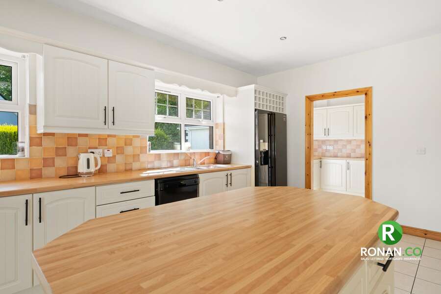 10 Mourneview