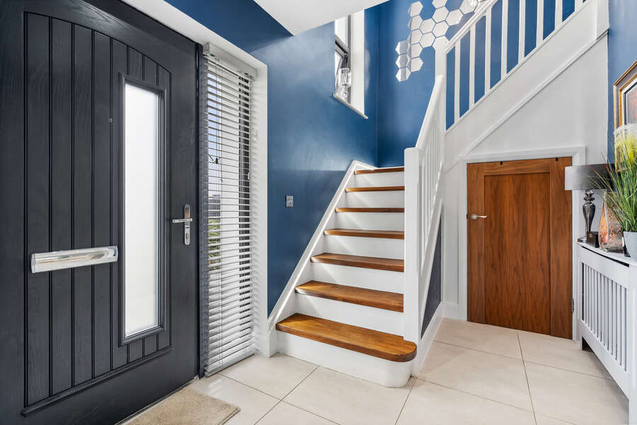 12 Mourne Manor