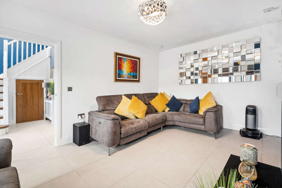 12 Mourne Manor
