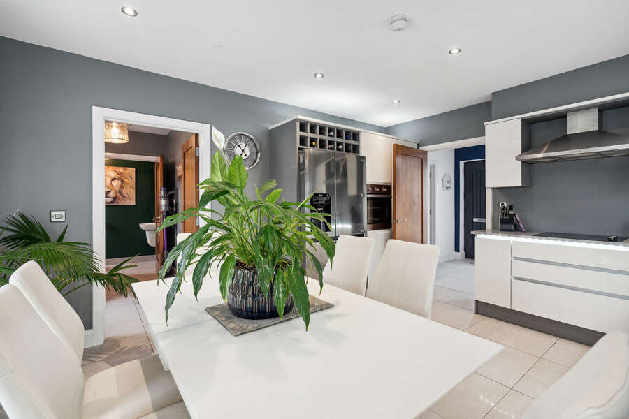 12 Mourne Manor