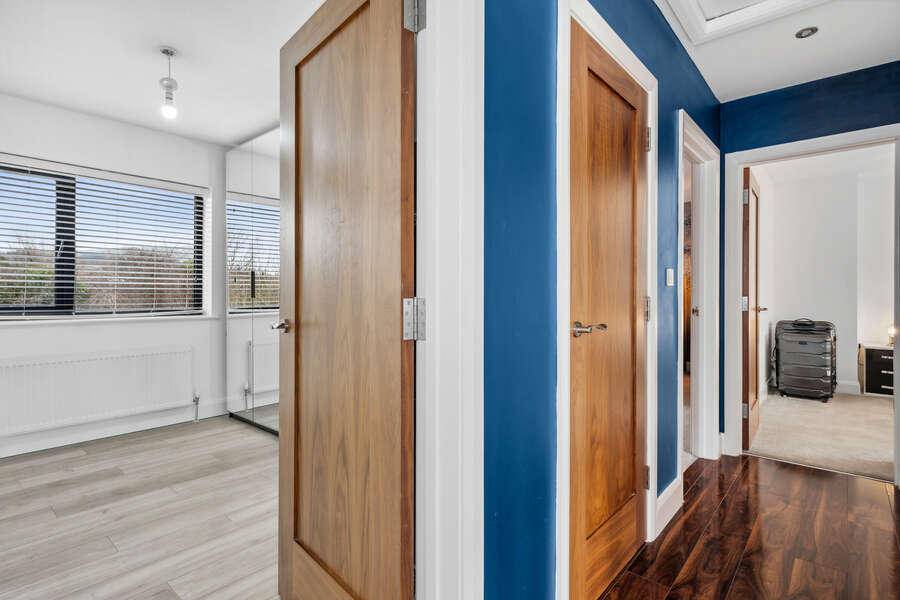 12 Mourne Manor