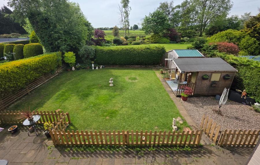 18 The Meadows