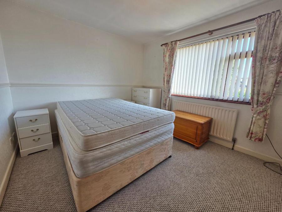 27 Leyland Road