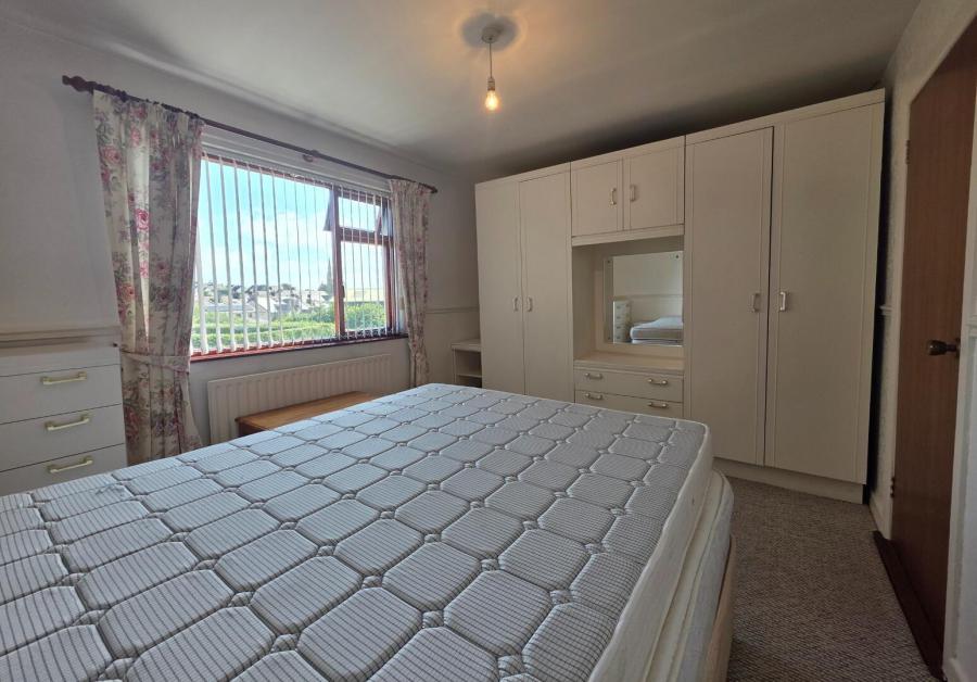 27 Leyland Road