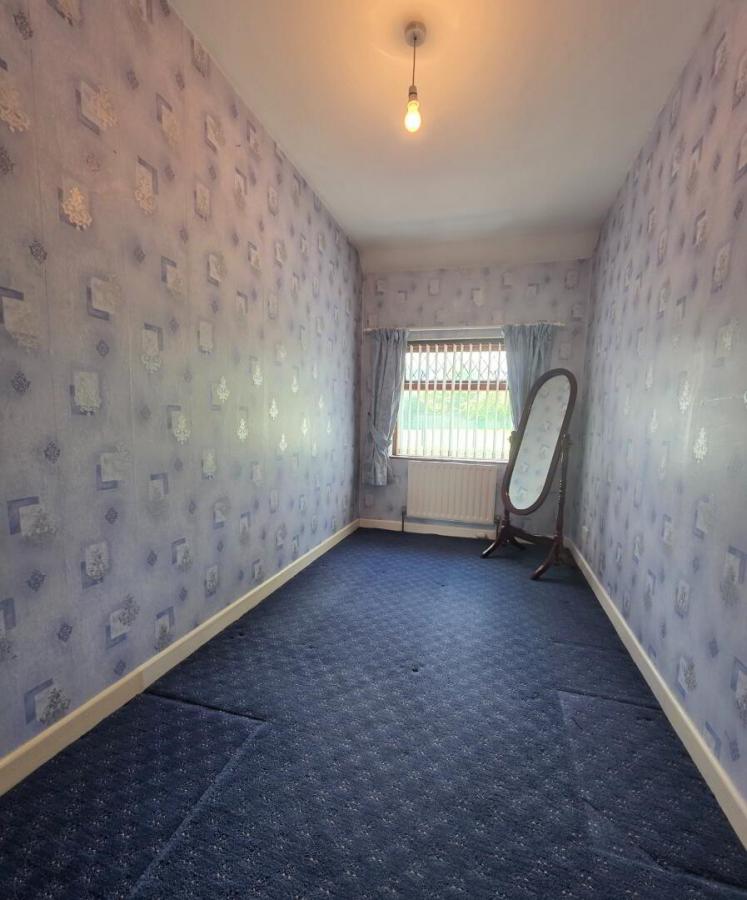 27 Leyland Road