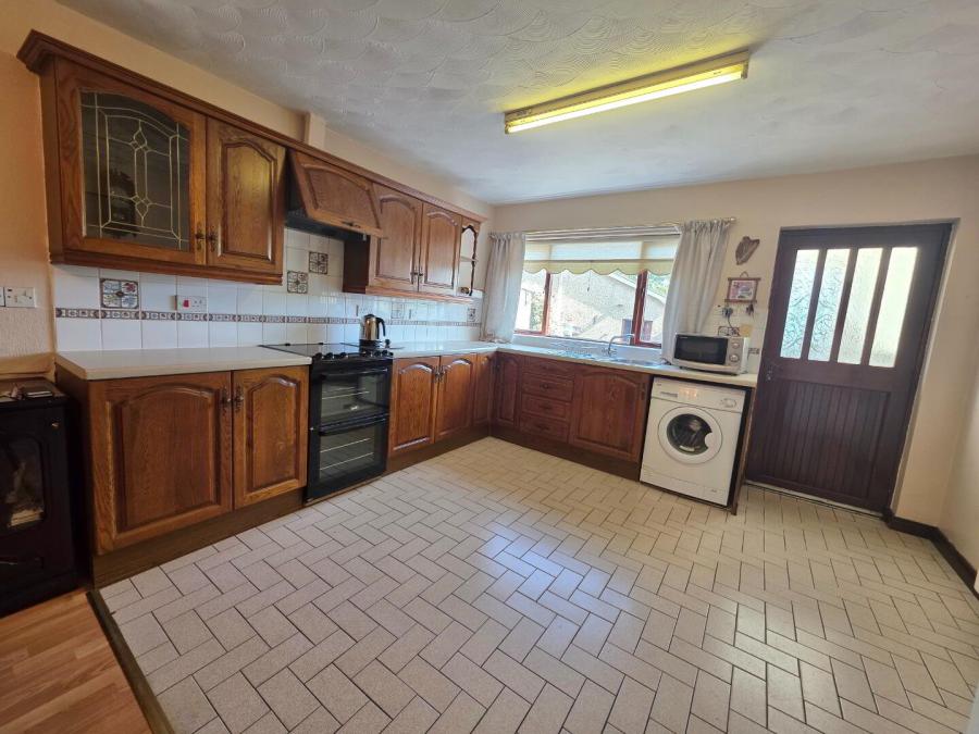 27 Leyland Road