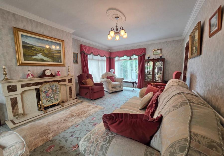 Braemar, 3 Ishlan Court