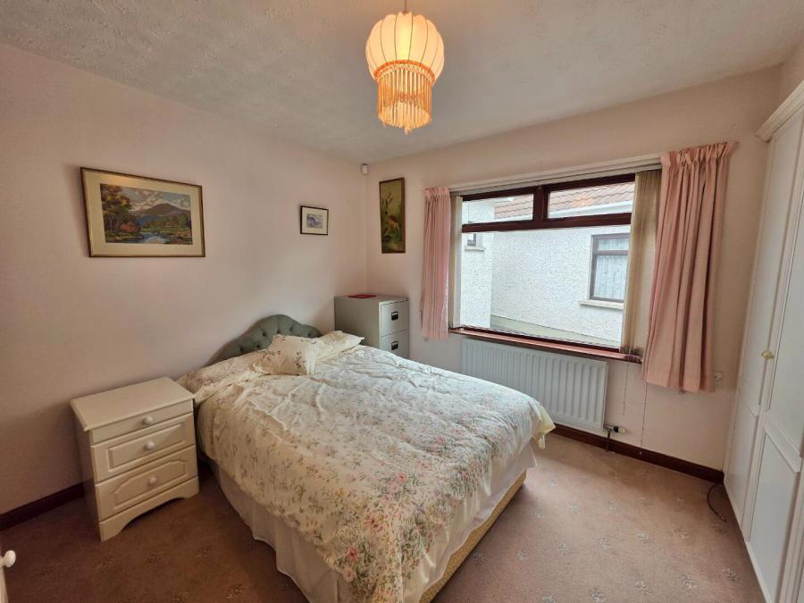 Braemar, 3 Ishlan Court