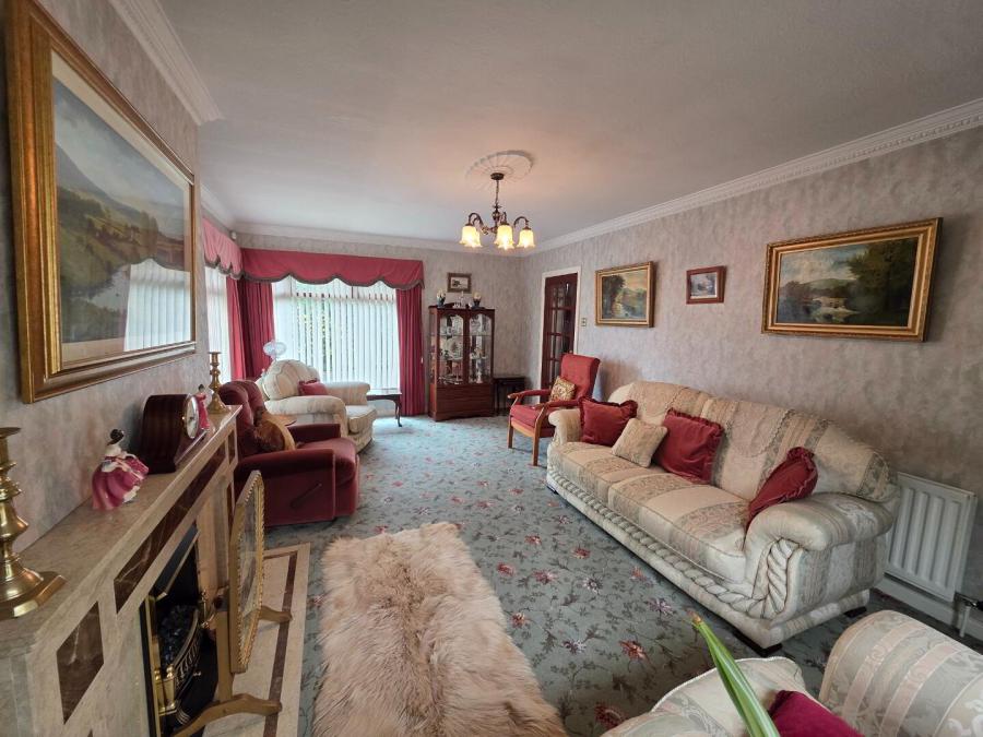 Braemar, 3 Ishlan Court