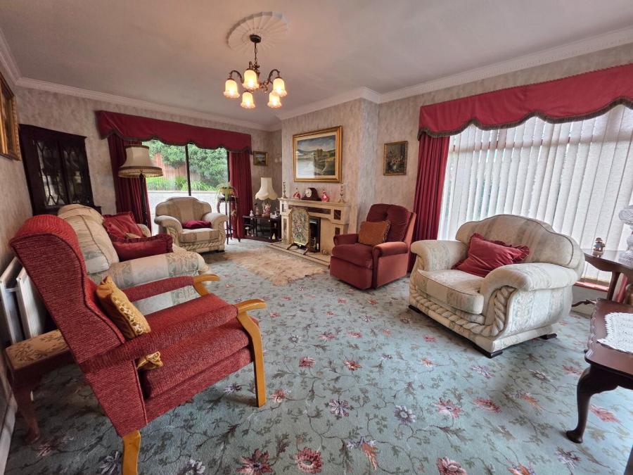 Braemar, 3 Ishlan Court