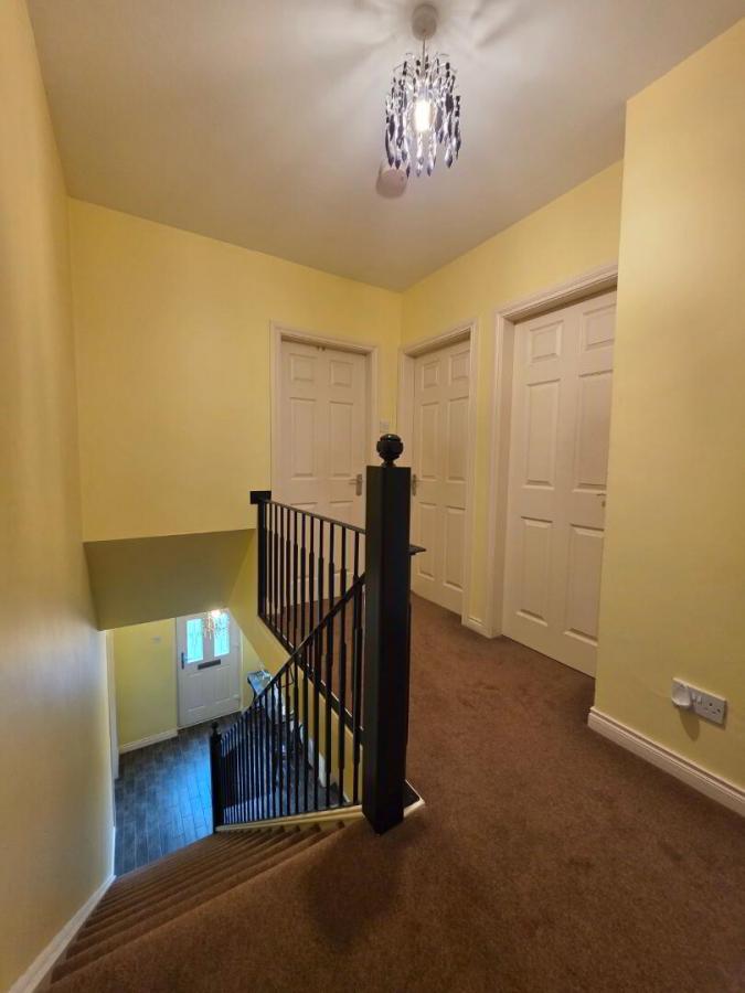 12 Manor Court